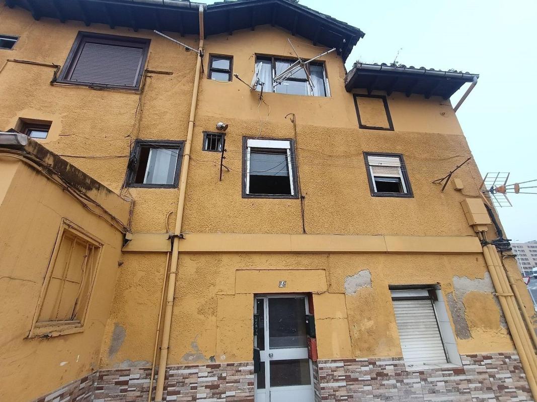 Venta de piso en Piso en Calle Campogiro, 86, Peñacastillo - Nuevamontaña, Santander, Santander
photo 2