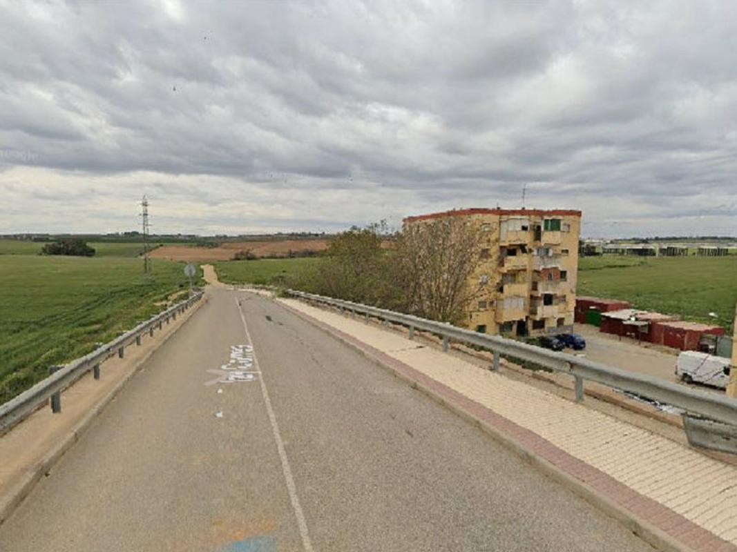 Venta de piso en Piso en Camino Pelay Correa s/n, La Paz - Montecarmelo, Alcalá de Guadaira, Alcalá de Guadaira
photo 1