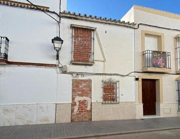 Independent chalet for sale in Casa o chalet en Calle Nueva, 59, La Puebla de Cazalla, The Town of Cazalla
 photo