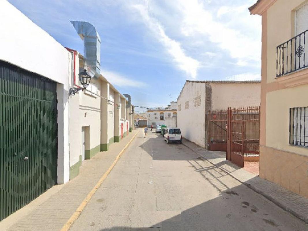 Sale of independent chalet in Casa o chalet en Plaza de Cervantes s/n, La Lantejuela, The Lantejuela
photo 1