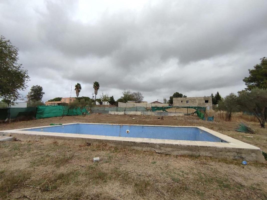 Sale of independent chalet in Casa o chalet en Calle Sierra de Aracena, 38, Sanlúcar la Mayor, Sanlúcar la Mayor
photo 2