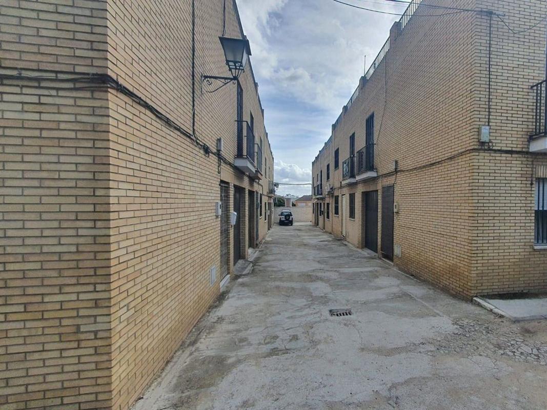 Sale of apartment in Piso en Calle Variante, 9, Alcalá del Río, Alcalá del Río
photo 1