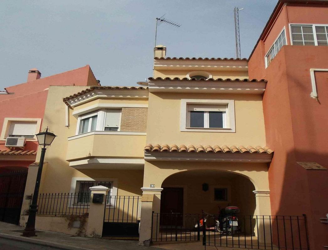 Venta de chalet independiente en Casa o chalet en Calle Camilo José Cela, 51, Castilleja de Guzman, Castilleja de Guzman
photo 1