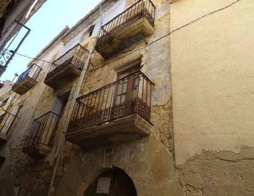 Sprzedaż niezależnego domku jednorodzinnego w Casa o chalet en Calle de Sant Antoni, 13, Batea, Batea photo 1