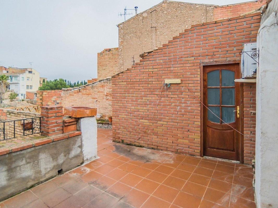 Sprzedaż niezależnego domku jednorodzinnego w Casa o chalet en Calle de Bonaire, Mora d'Ebre, Mora d'Ebre photo 1