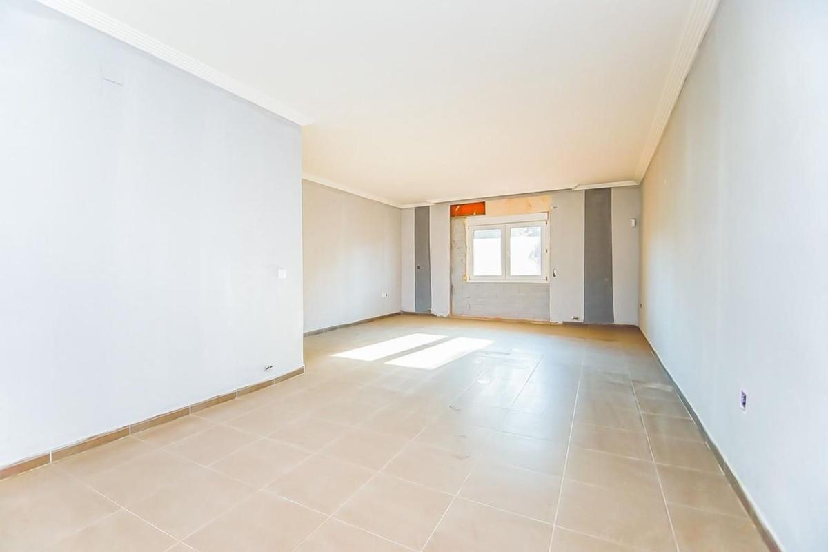 Sprzedaż niezależnego domku jednorodzinnego w Casa o chalet en Calle Crespià, 29, Cabra del Camp, Cabra del Camp photo 5