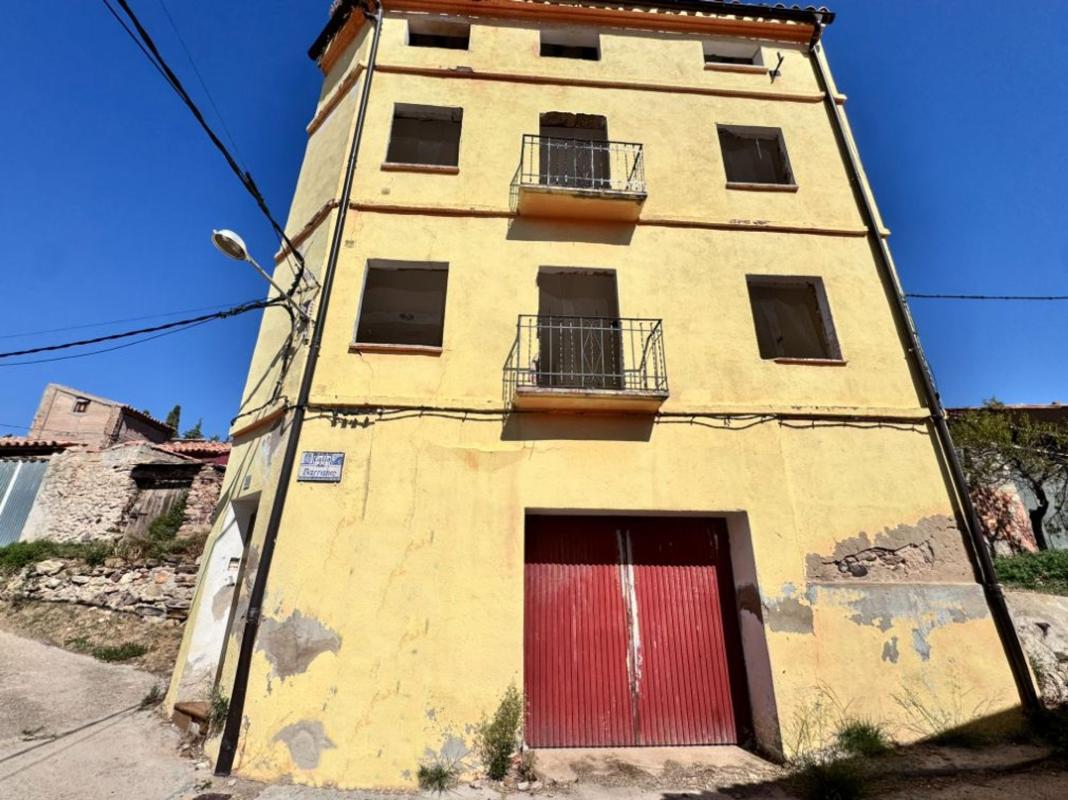 Продажа квартиры на Piso en Diseminado Diseminados, 304, Estercuel, Эстеркуэль
photo 1