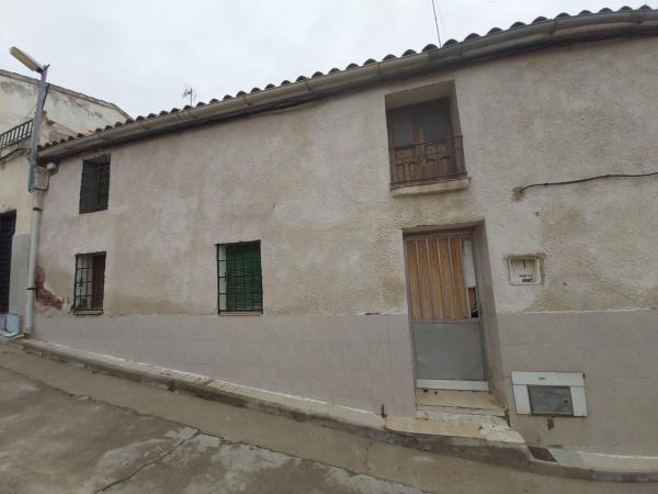 Chalet independiente en venta en Casa o chalet en Calle Ramon y Cajal, 16, Mesegar, Mesegar
photo 1
