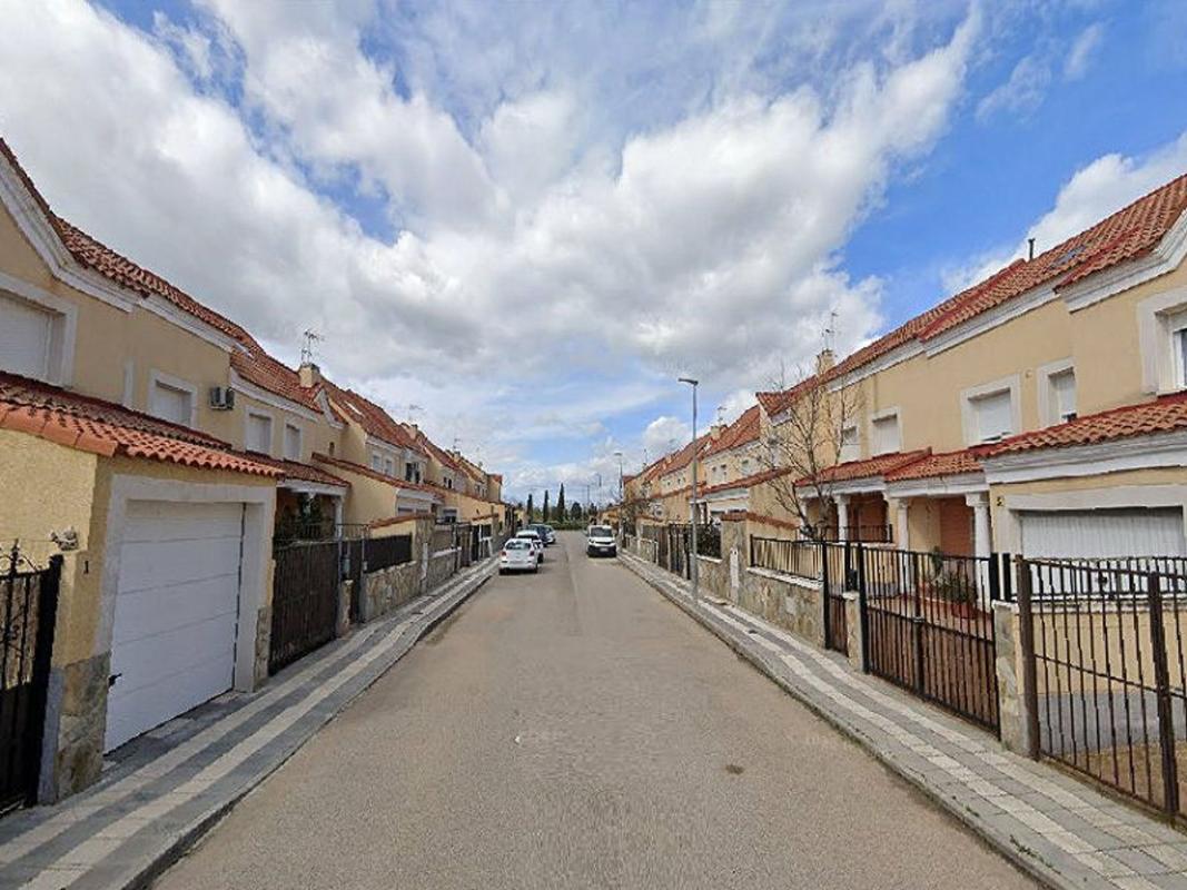 Продажа квартиры на Piso en Calle Sevilla, 2, Albarreal de Tajo, Албарреаль-де-Тахо
photo 1