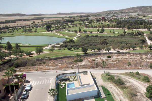 Promoción Villa mediterránea en La Finca Golf obra nueva en Algorfa photo 1