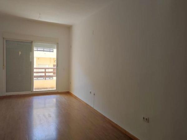 Venta de piso en Piso en Retamar, Almería, Almería
thumbnail 2