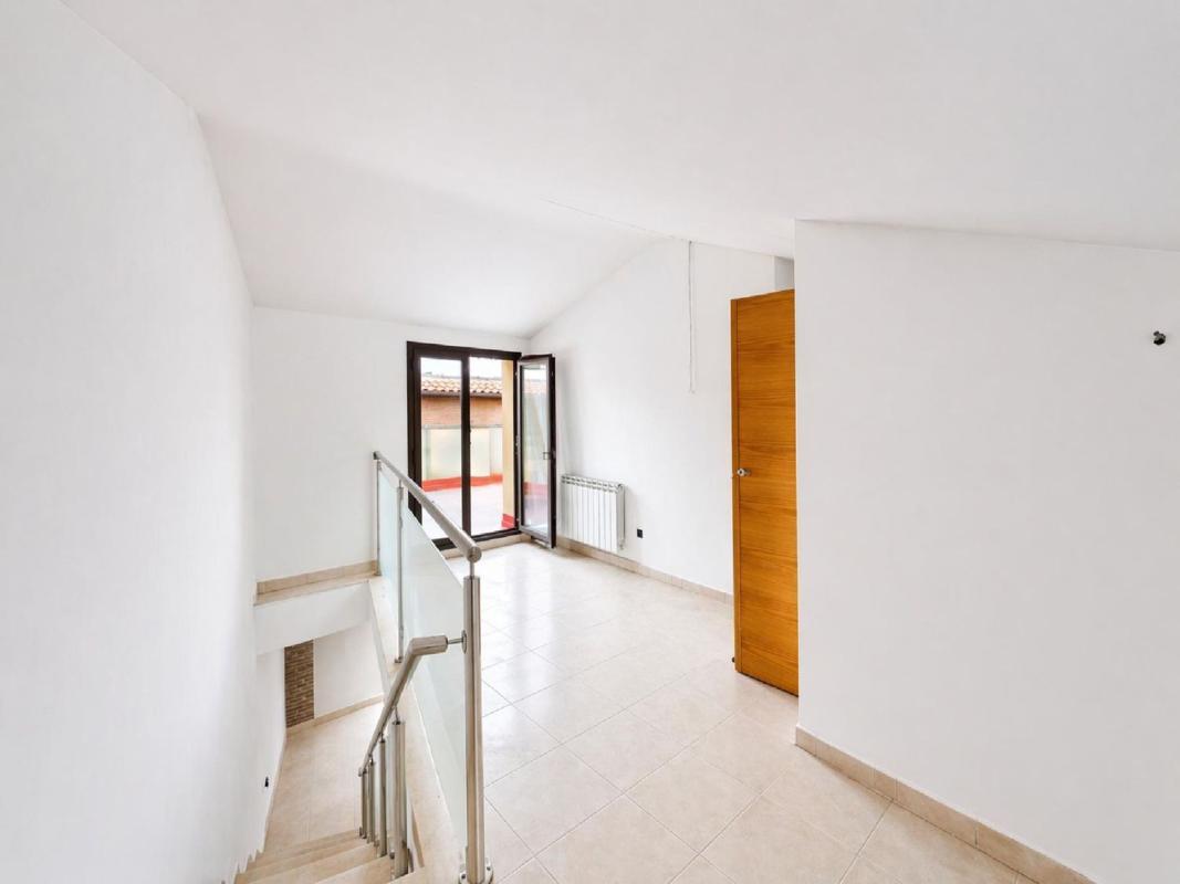 Продажа квартиры на Piso en Tona, Тона
 photo 3