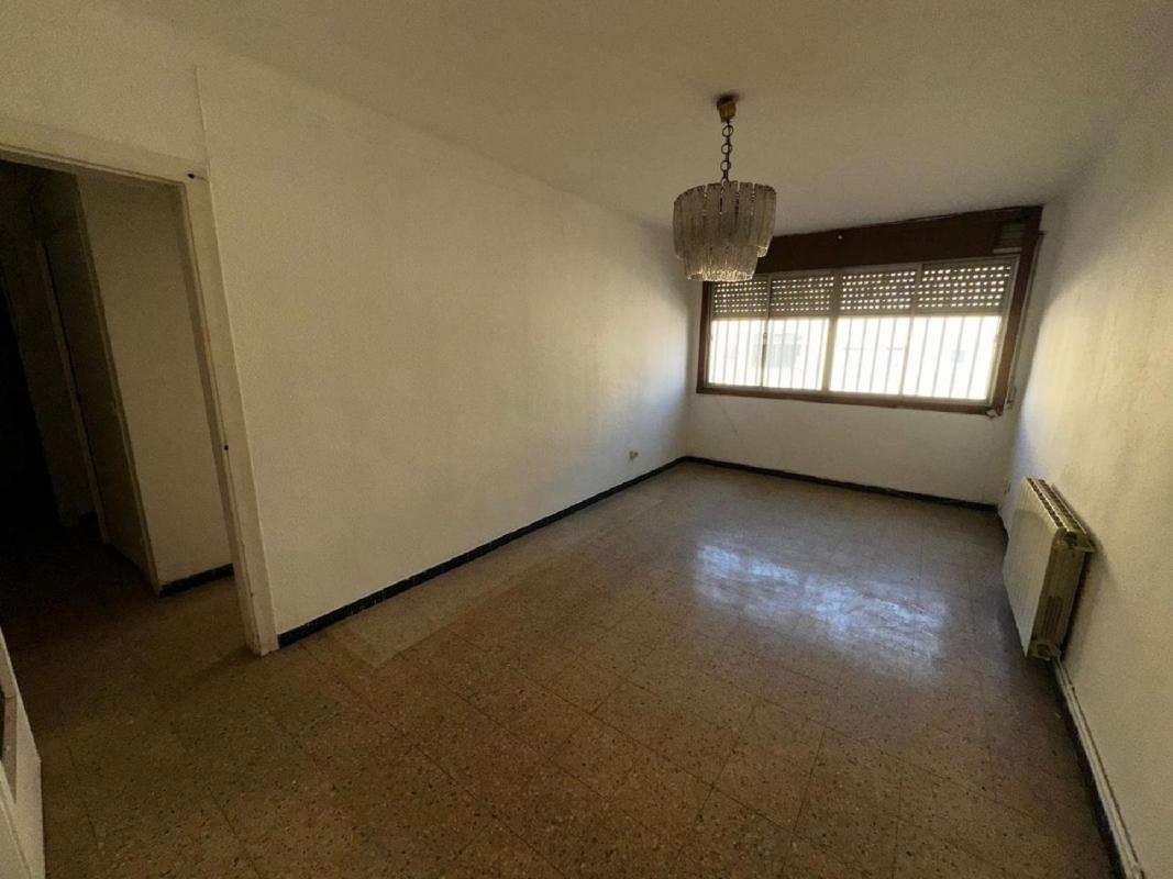 Продажа квартиры на Piso en Montcada Centro, Montcada i Reixac, Монткада-и-Рейxac
photo 1