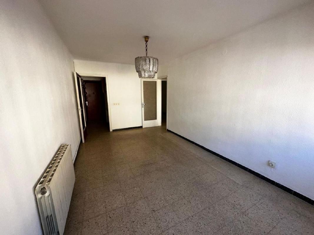 Продажа квартиры на Piso en Montcada Centro, Montcada i Reixac, Монткада-и-Рейxac
photo 2