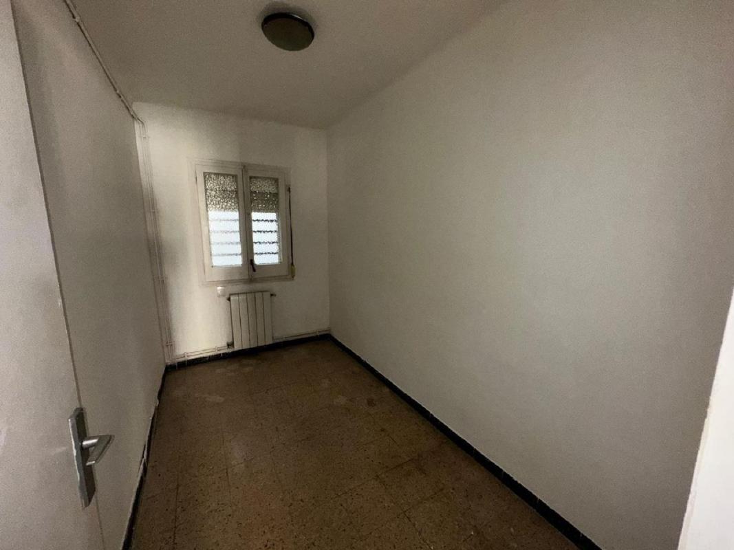 Продажа квартиры на Piso en Montcada Centro, Montcada i Reixac, Монткада-и-Рейxac
photo 3