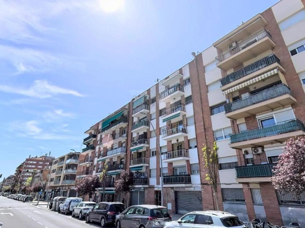 Продажа квартиры на Piso en Calle de Girona, 187, L'Hostal - Lledoner, Granollers, Гранольерс
photo 3