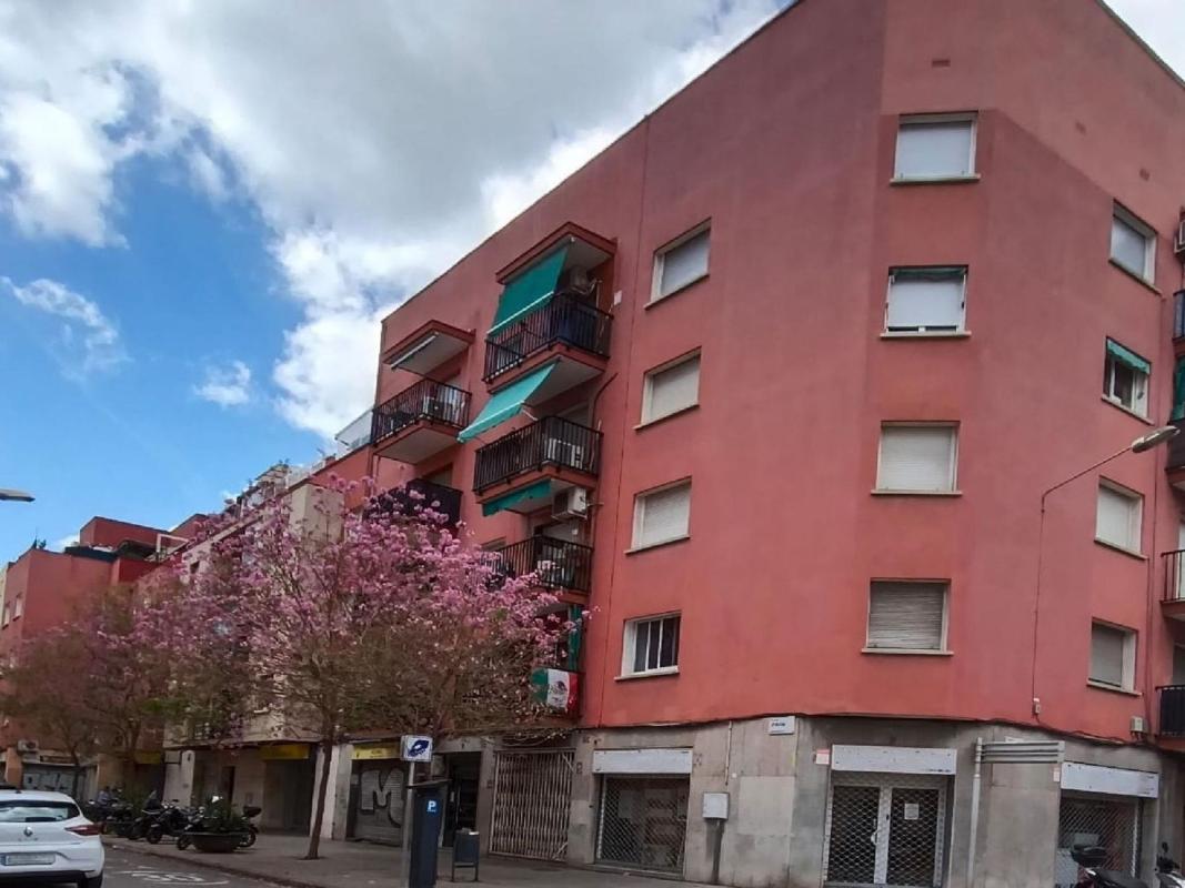 Venta de piso en Piso en Sant Ildefons, Cornellà de Llobregat, Cornellà de Llobregat
photo 3