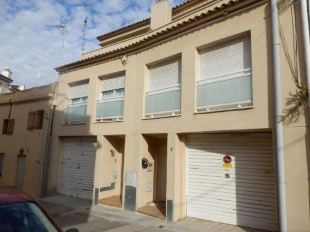 Propiedades en venta y alquiler en España photo 1