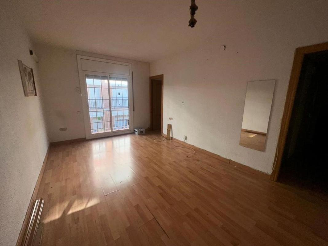 Venta de piso en Piso en Riera Alta - Llatí, Santa Coloma de Gramenet, Santa Coloma de Gramenet
 photo 2