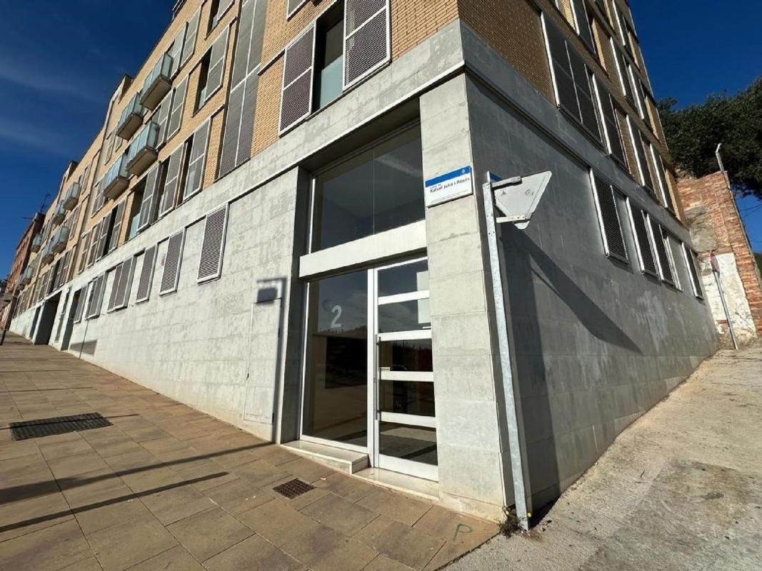 Venta de piso en Piso en Calle de Rafael Julià i Rosés, 2, Centre - Casco Antiguo, Sant Boi de Llobregat, Sant Boi de Llobregat
 photo 4