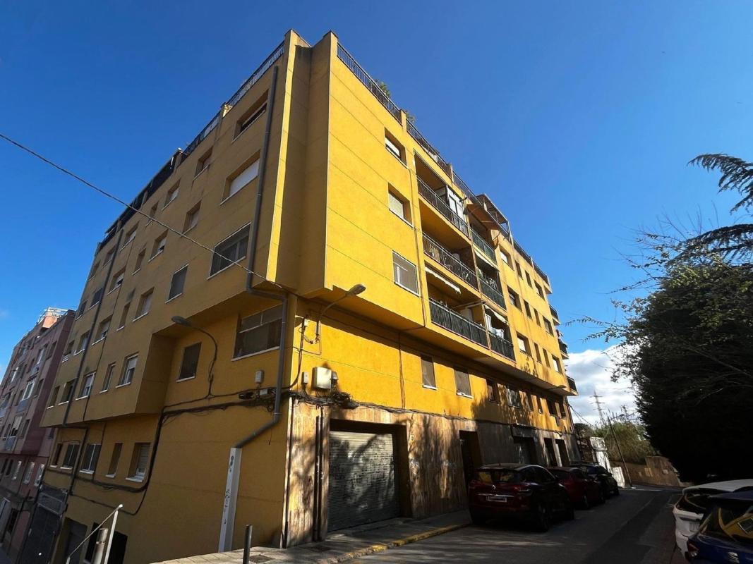 Sale of apartment in Piso en Montcada Centro, Montcada i Reixac, Montcada i Reixac
photo 1
