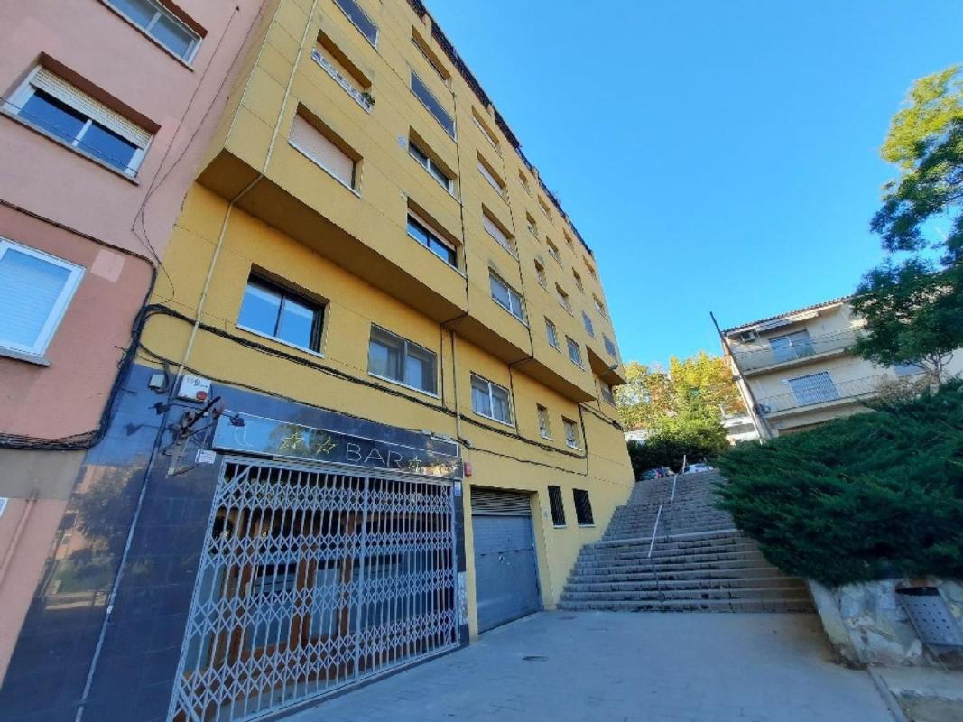 Sale of apartment in Piso en Montcada Centro, Montcada i Reixac, Montcada i Reixac
photo 2