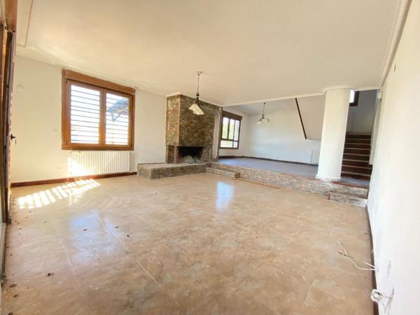 Частный шале на продаже в  Casa o chalet en Condado de Treviño, Кондaдо-де-Тревиньо photo 4