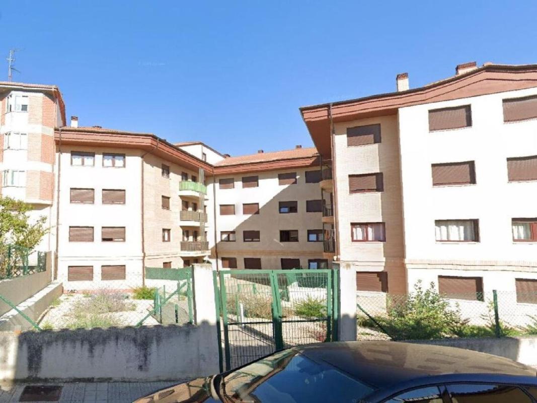 Продажа квартиры на Piso en Calle La Revilla, 14, Medina de Pomar, Медина-де-Помар
photo 1