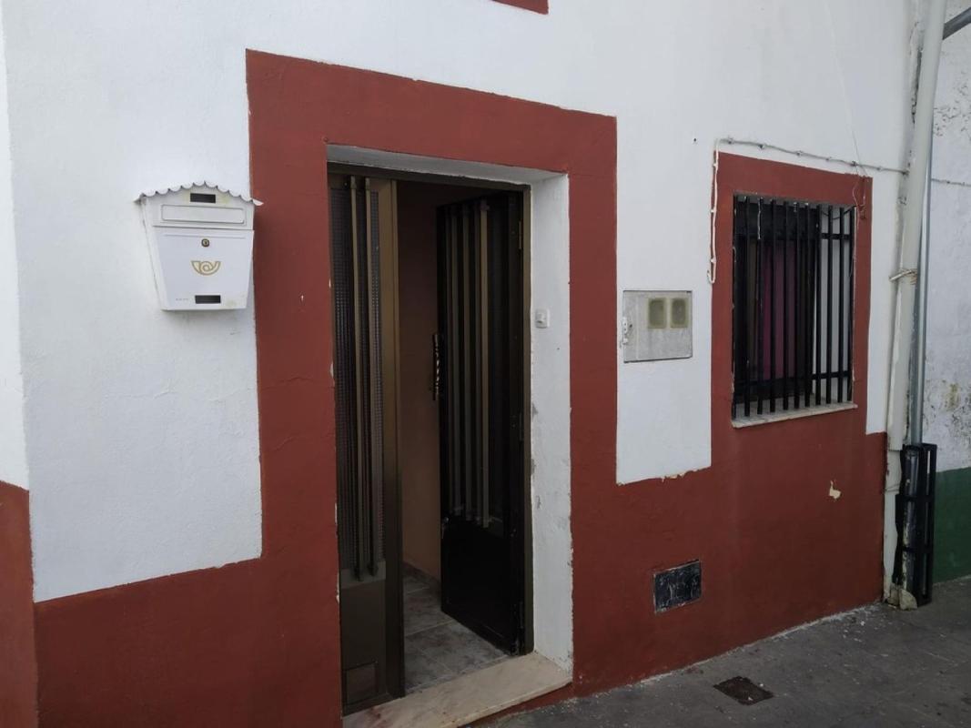 Sale of independent chalet in Casa o chalet en Arroyomolinos, Arroyomolinos
photo 2
