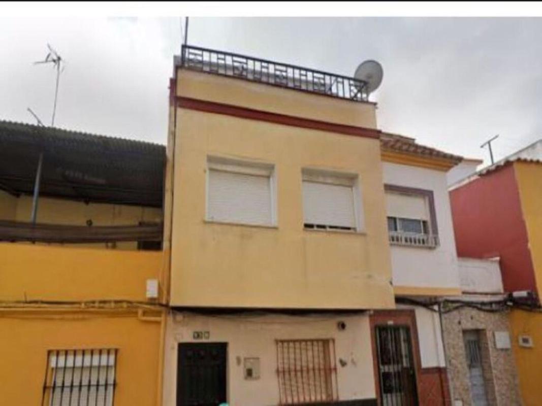 Sprzedaż niezależnego domku jednorodzinnego w Casa o chalet en Calle Andalucía, 93, Saladillo - La Piñera, Algeciras, Algeciras photo 2