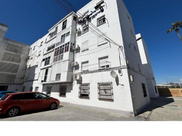 Продажа квартиры на Piso en Calle Tres Marias las c, 13, Carretera de Sanlúcar-Sudamérica, El Puerto de Santa María, Эль-Пуэрто-де-Санта-Мария
thumbnail 1