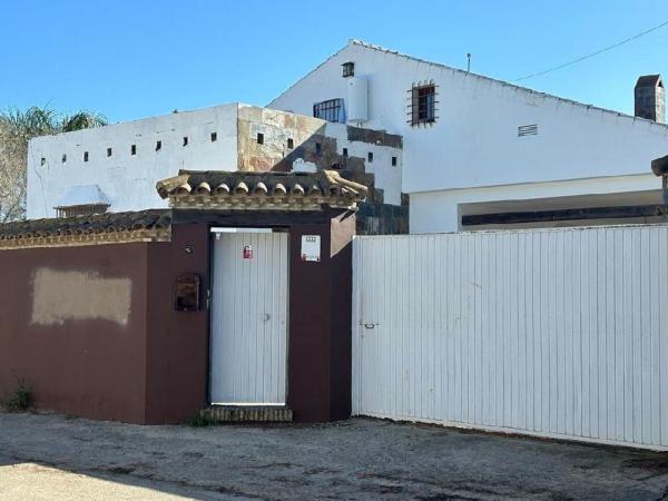 Chalet adosado en Camino Lago de Bañolas, 8, Las Lagunas - Campano, Chiclana de la Frontera photo 1