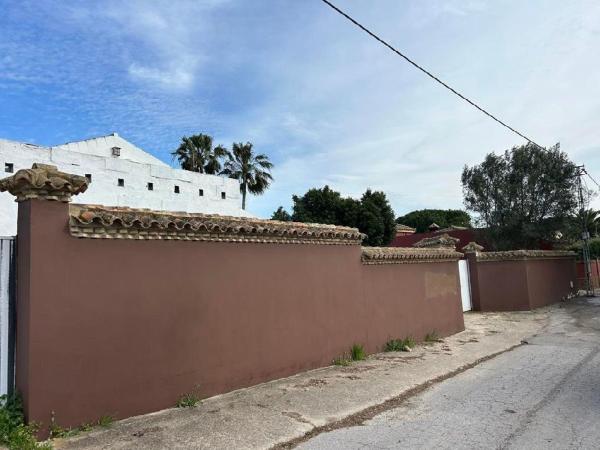 Chalet adosado en Camino Lago de Bañolas, 8, Las Lagunas - Campano, Chiclana de la Frontera thumbnail 1