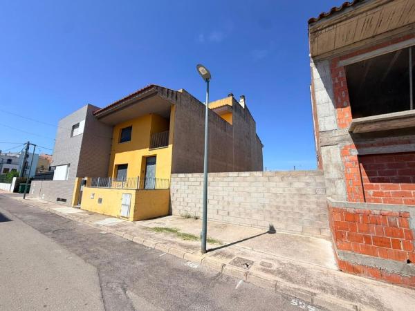 Chalet wolnostojący na sprzedaż w Casa o chalet en Calle de la Fira, 16, La Jana, La Jana thumbnail 2