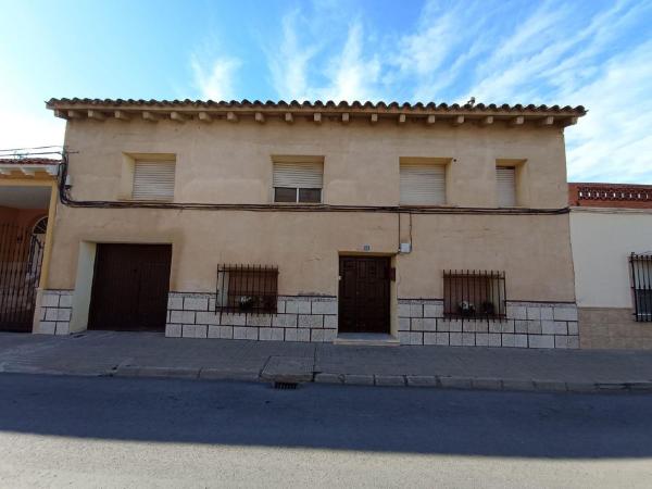 Chalet adosado en Calle la Solana, 74, Argamasilla de Alba thumbnail 1