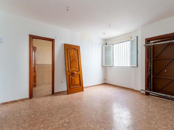 Продажа квартиры на Piso en Centro, Lucena, Лусена
thumbnail 1