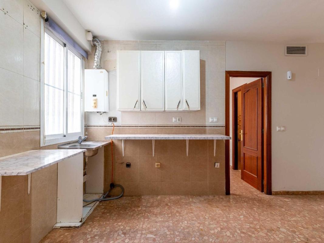 Sprzedaż mieszkania w Piso en Centro, Lucena, Lusenia
photo 1