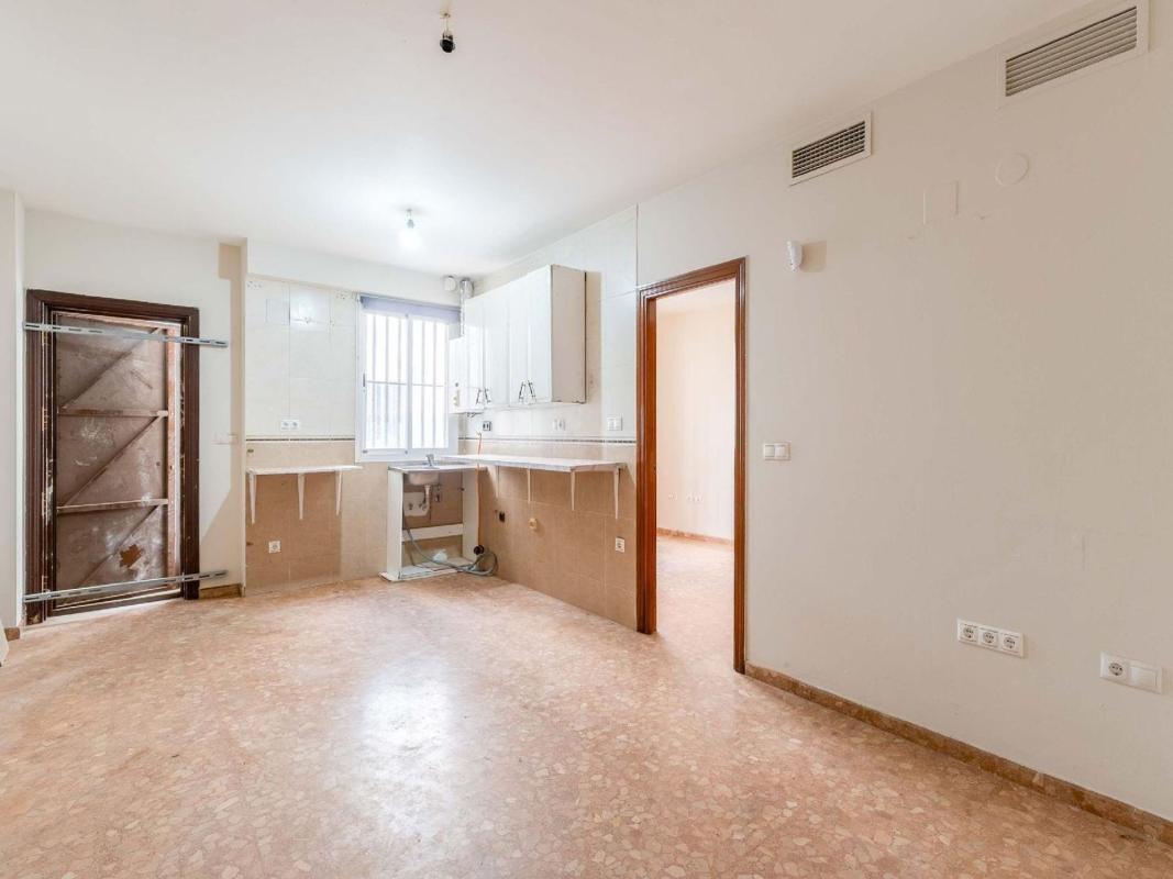 Sprzedaż mieszkania w Piso en Centro, Lucena, Lusenia
photo 3