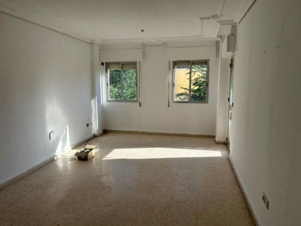 Продажа квартиры на Piso en Sector sur - Santa Cruz, Córdoba, Кórdoba
photo 1