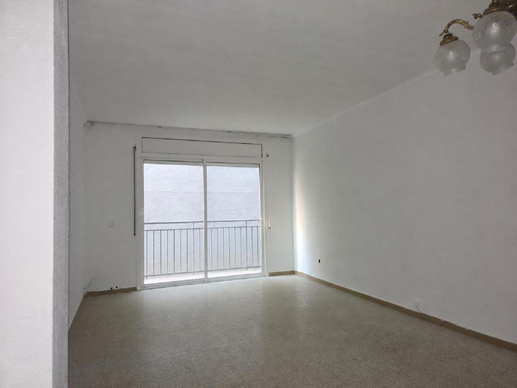 Sale of apartment in Piso en Marca del Ham - Vilatenim, Figueres, Figueres
photo 1