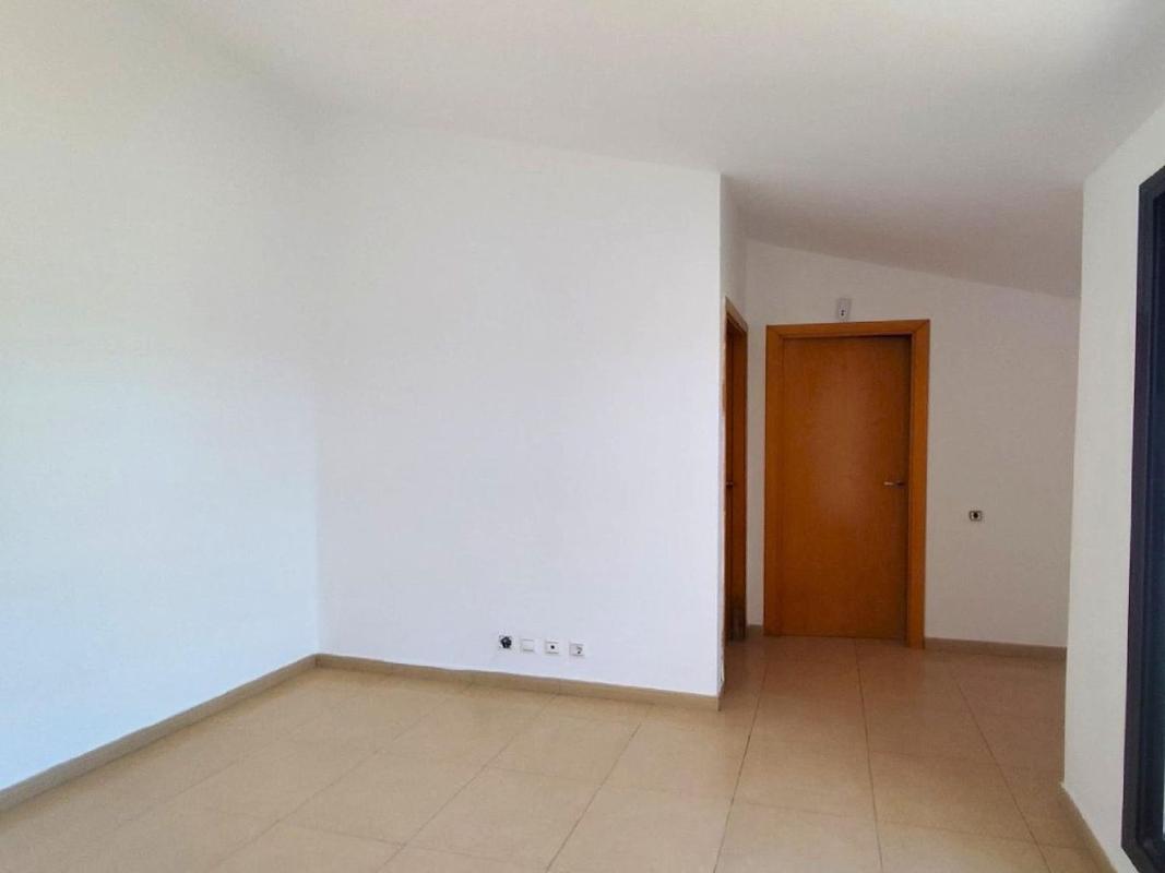 Продажа квартиры на Piso en Sils, Силс
photo 3