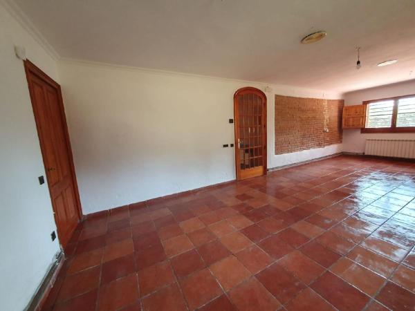 Частный шале на продаже в Casa o chalet en Riudarenes, Риударенес thumbnail 2