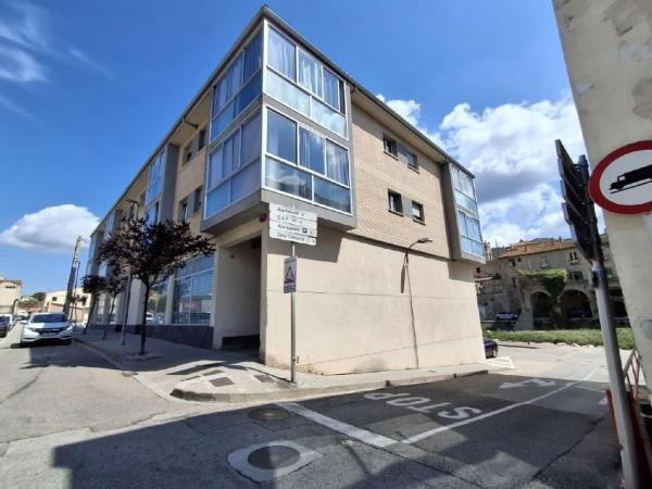 Venta de piso en Piso en Calle del Pont, 9, La Jonquera, La Jonquera
thumbnail 1