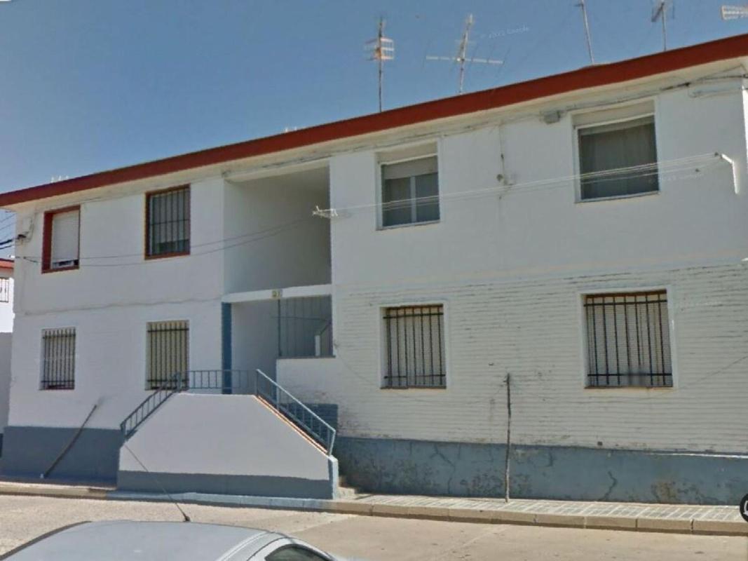 Sprzedaż mieszkania w Piso en Calle Almeria, 54 -56, El Campillo, El Campillo
photo 1