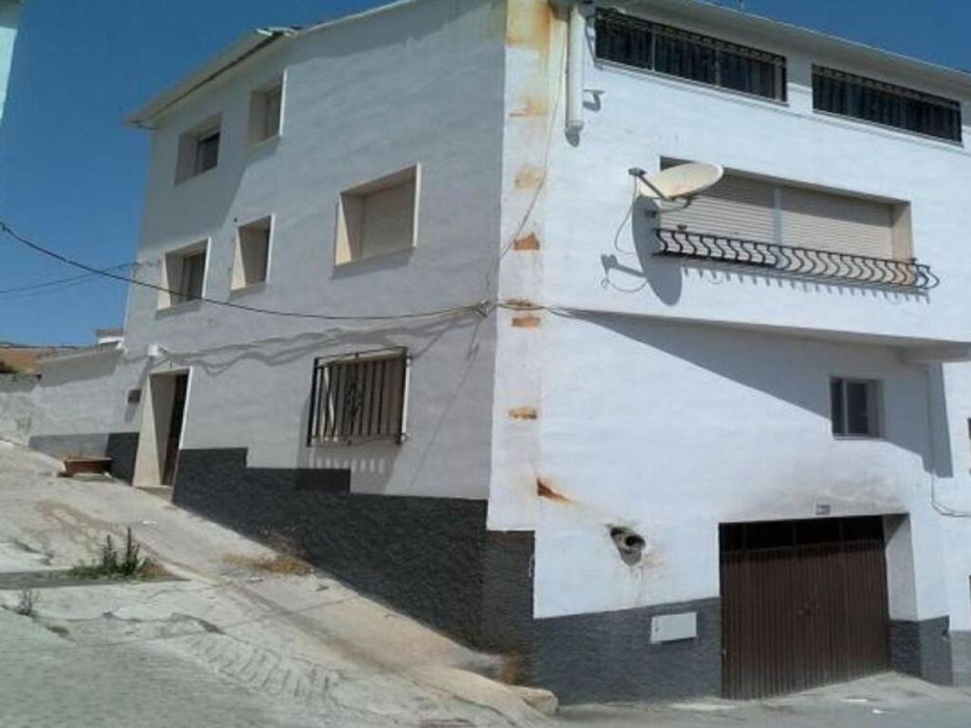 Sprzedaż niezależnego domku jednorodzinnego w Casa o chalet en Calle Maria de Quesada, 9, Quesada, Kuesada photo 1