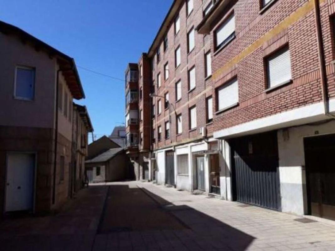 Venta de piso en Piso en Calle Susana González, 10 ,-Cesi, Bembibre, Bembibre
photo 1