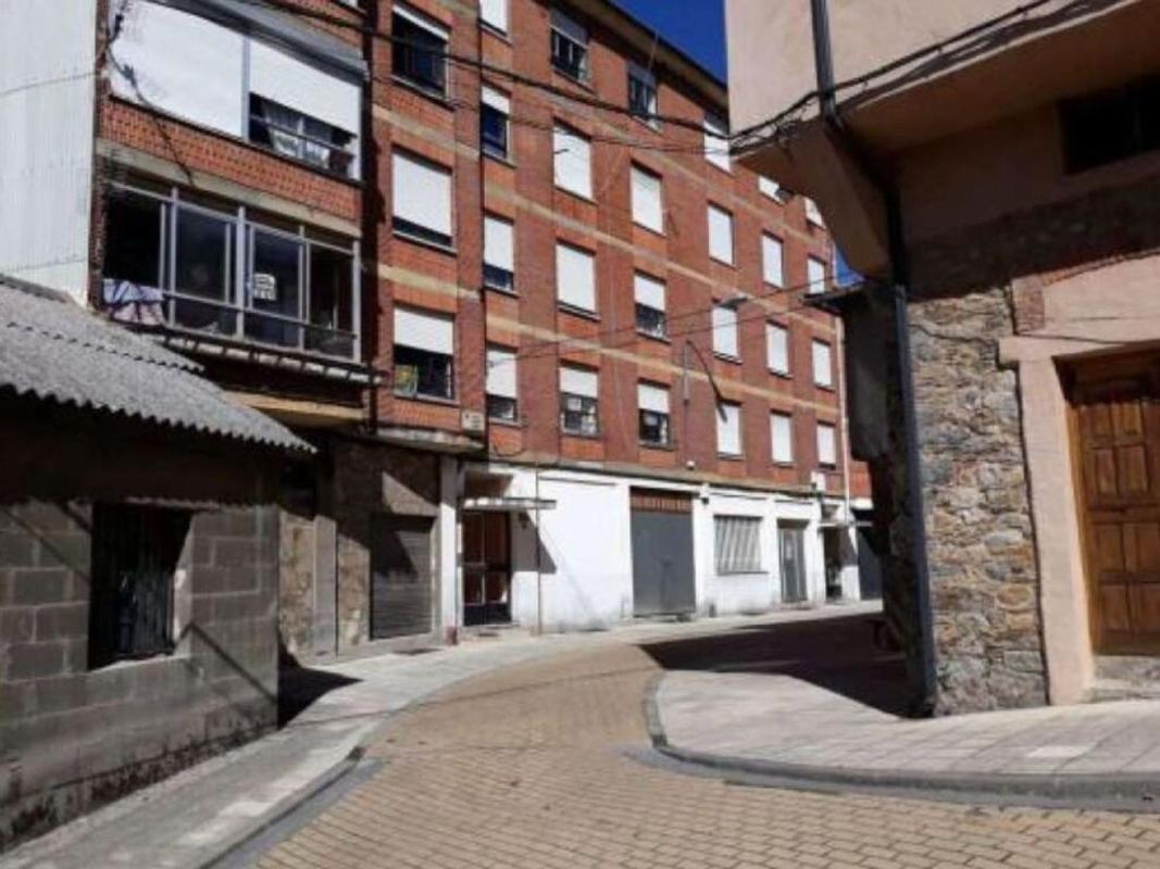 Venta de piso en Piso en Calle Susana González, 10 ,-Cesi, Bembibre, Bembibre
photo 2