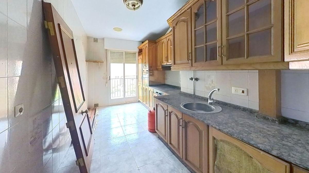 Venta de piso en Piso en Flores de Sil, Ponferrada, Ponferrada
photo 1