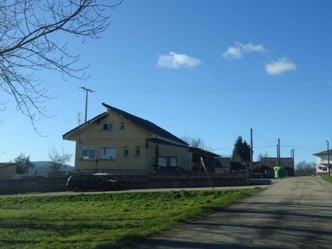 Продажа отдельного шале в Casa o chalet en Carretera Brañuelas VI, 18 -32, Villagaton, Виллагатон photo 3