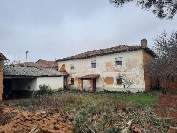 Chalet independiente en venta en Casa o chalet en Cea, Cea
thumbnail 1